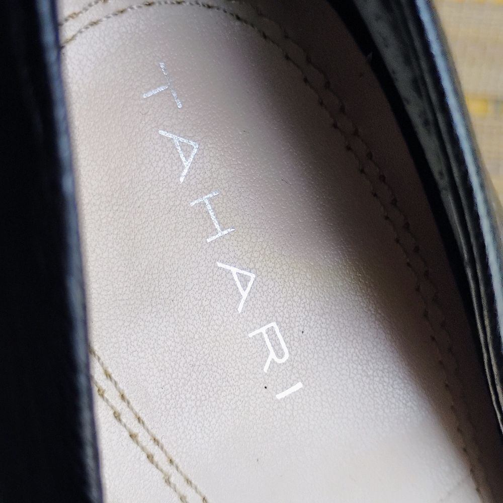 Classic Women's Tahari Black Leather Gallery Pumps size 9M US - Picture 13 of 15